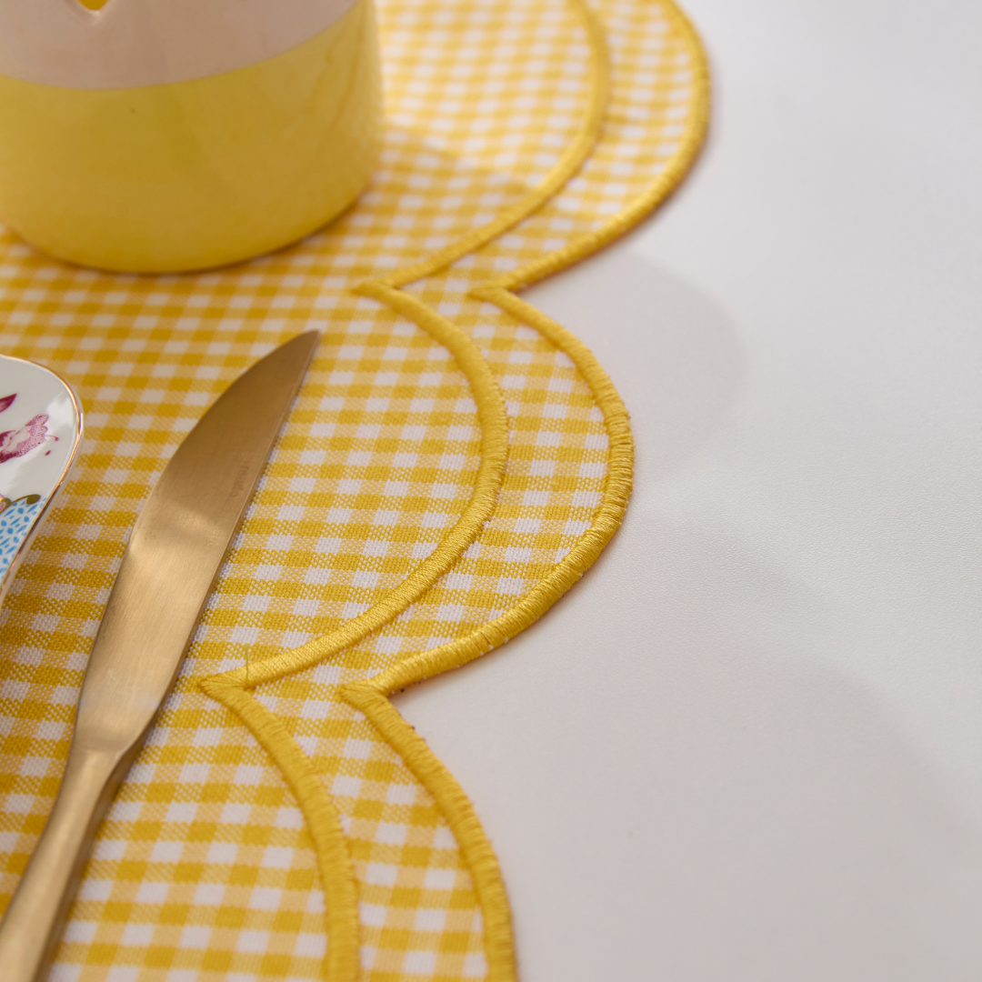GINGHAM RUNNER YELLOW